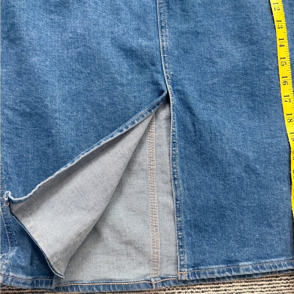 GAP Factory Blue Denim Pencil Skirt - Picture 2 of 4